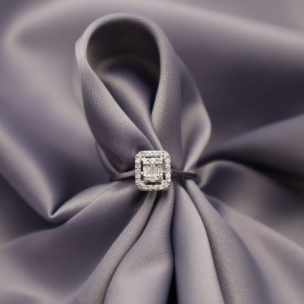 0.20 ct Baget Pırlanta Yüzük
